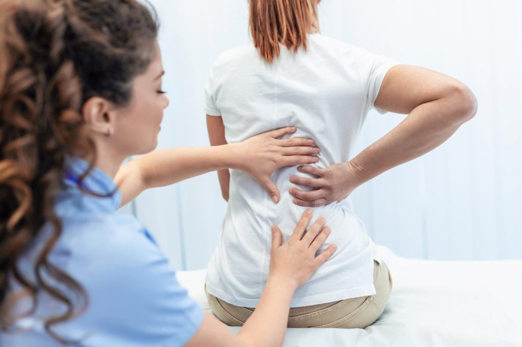 Rückenschmerzen: Formen, Ursachen und effektive Therapien